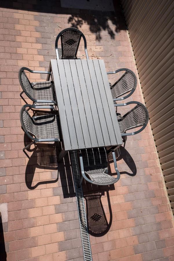 Mokka Apartman Seghedin Exterior foto