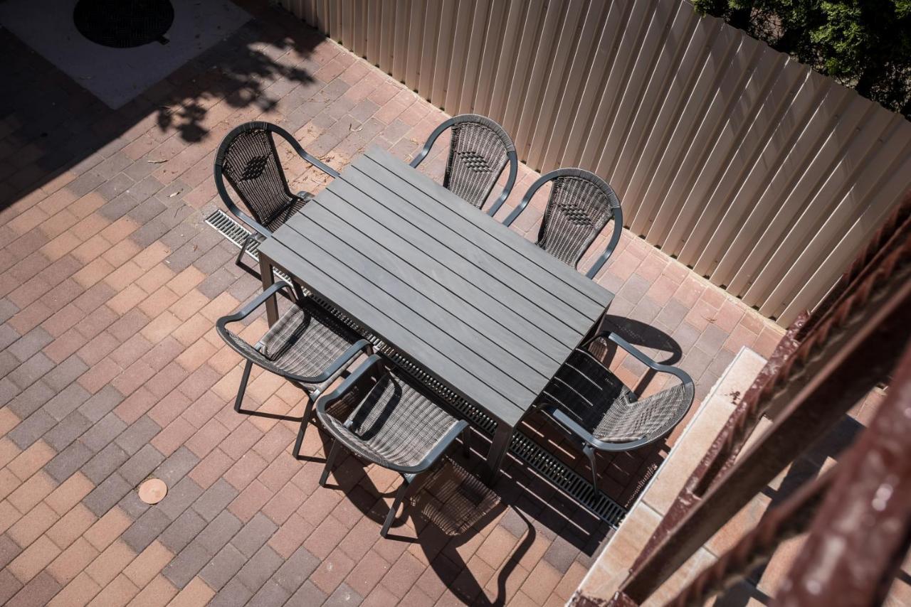 Mokka Apartman Seghedin Exterior foto