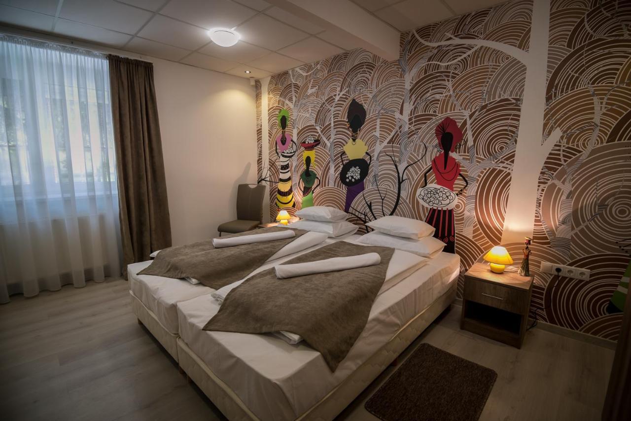 Mokka Apartman Seghedin Exterior foto
