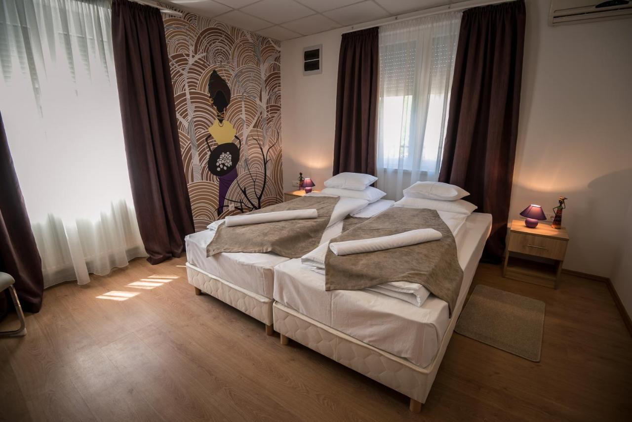 Mokka Apartman Seghedin Exterior foto