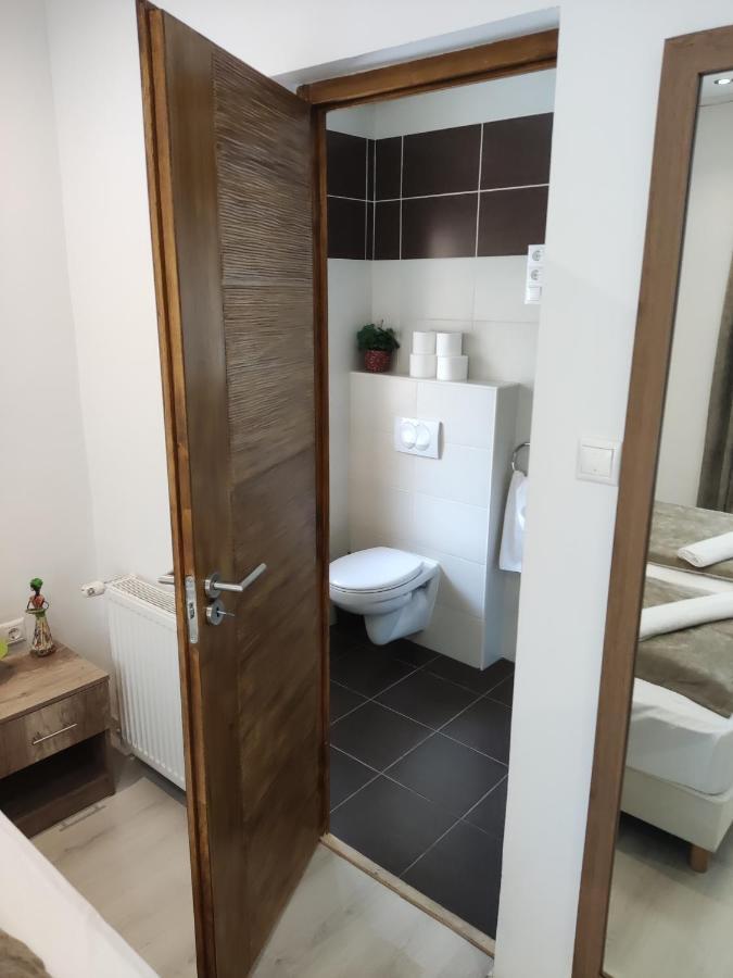 Mokka Apartman Seghedin Exterior foto